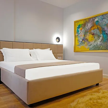 Otel Tirana Bërxull