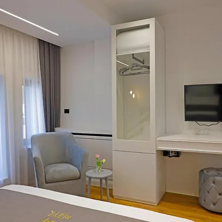 Hotel Tirana