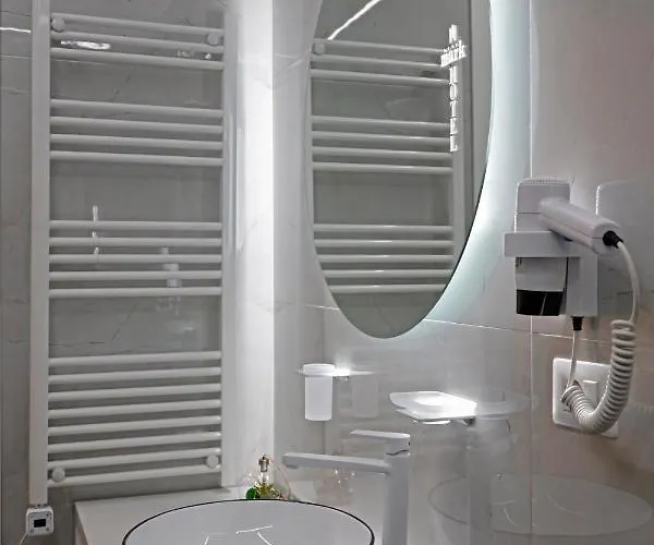 Tirana Hotel 4*